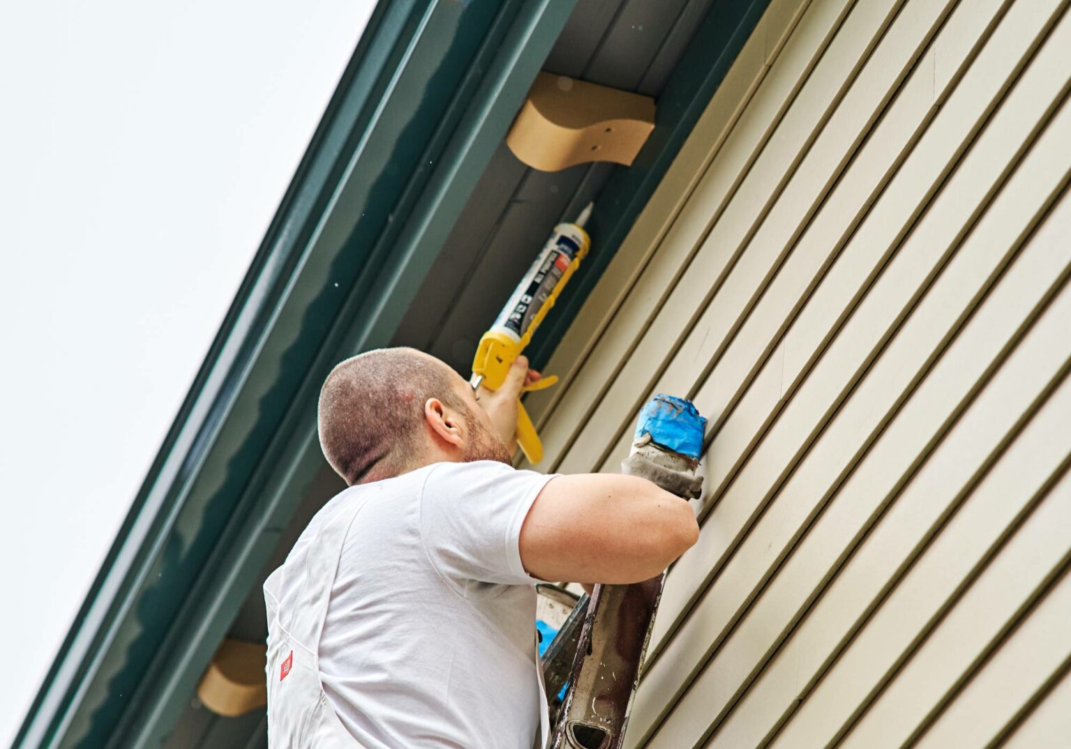 The Best Exterior Paints and Why Pro Crew Painting Vancouver